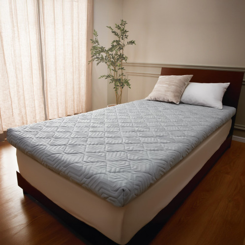 ダブル＞贅沢な厚みと弾力性で 格別の寝心地！ 通気性抜群 ブレス