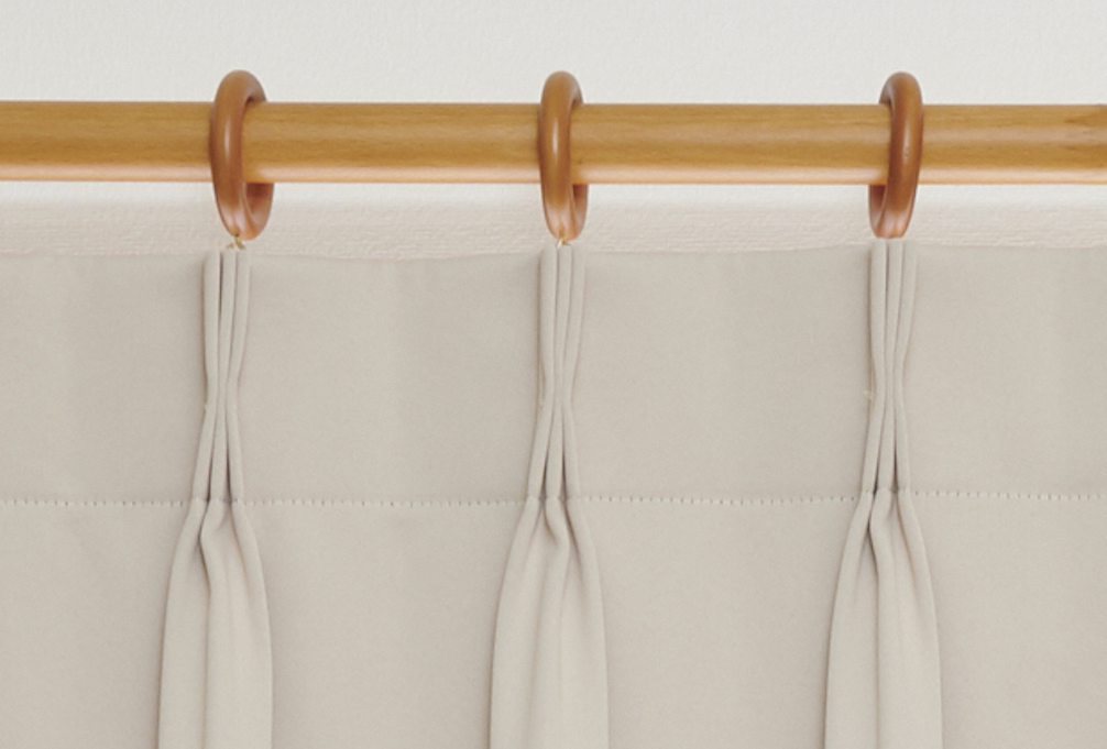 ふんわり花柄2級遮光カーテン ポピー（D-1184)｜カーテン通販専門店