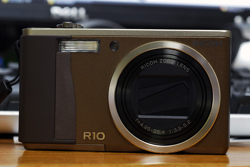 Ricoh R10 - Camera-wiki.org - The free camera encyclopedia