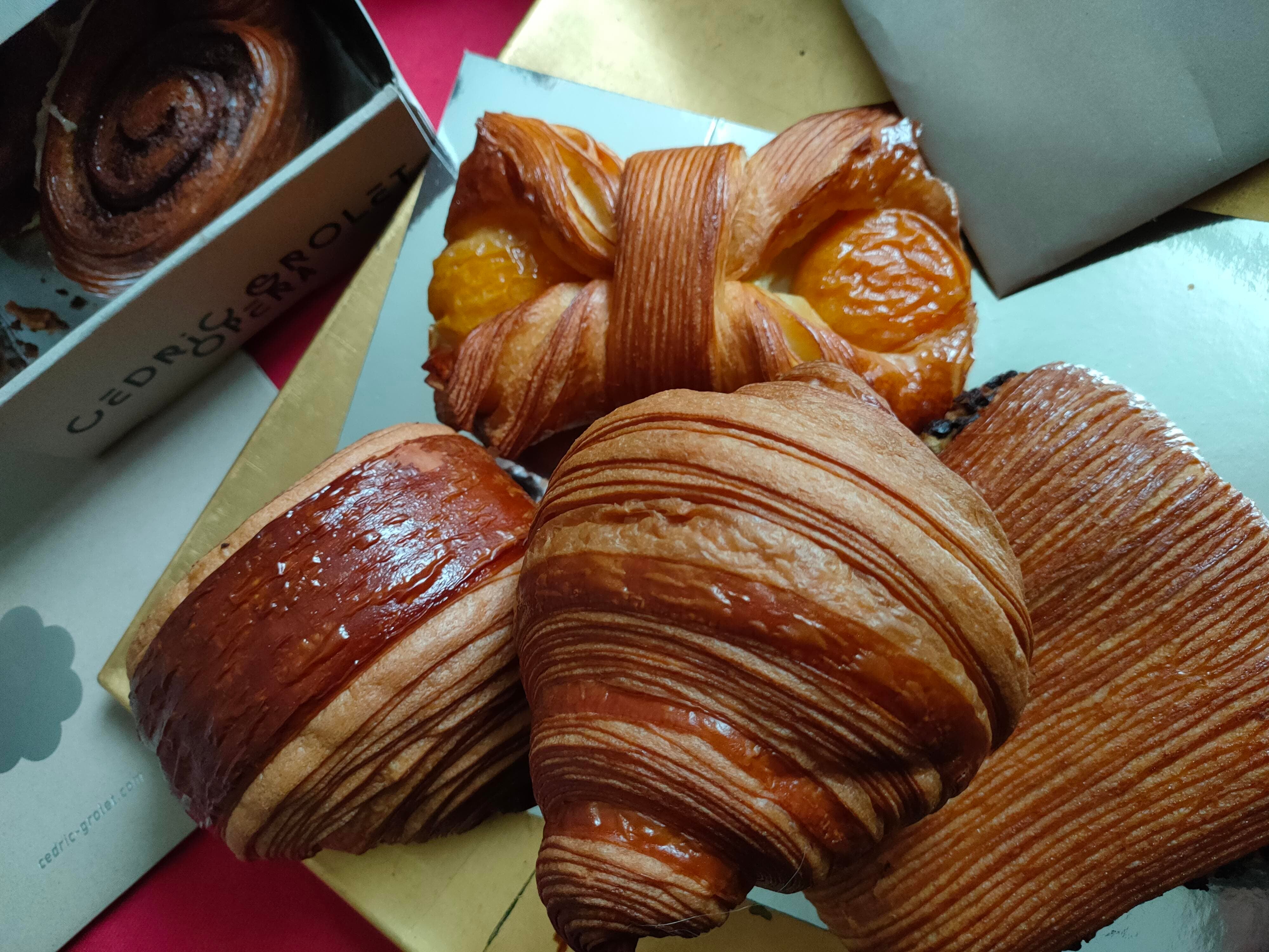 パリの超人気パティスリー セドリックグロレに見る高級スイーツ ハイ