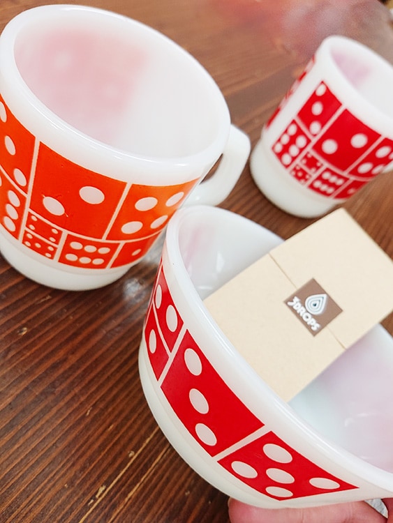 届きました！ - ヴィンテージ輸入食器店 3DROPS