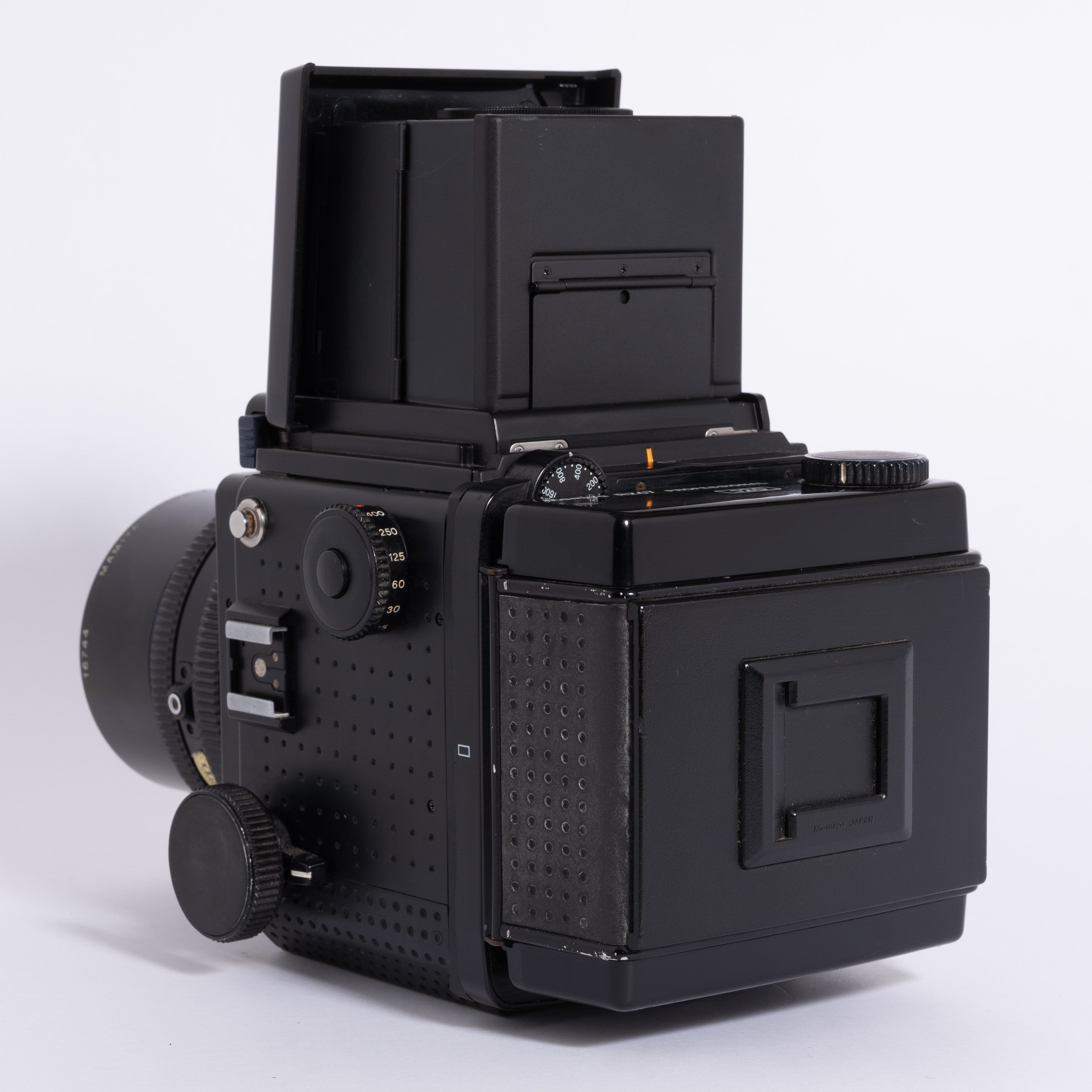 Mamiya RZ67 Professional with Mamiya-Sekor 65mm f/4 Lens --fresh