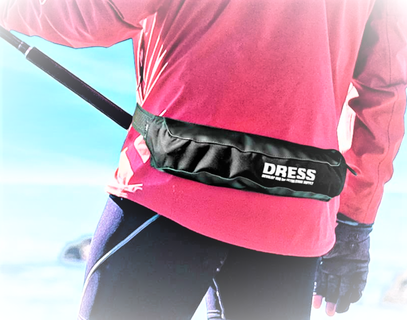 腰巻きライフジャケットを装着して釣りに出かけたい！