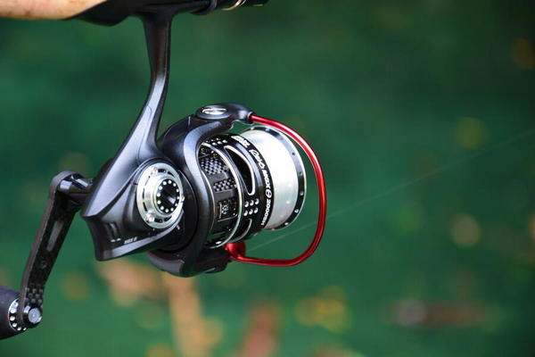 ABU GARCIA Revo MGX Theta 2500S Reels buy at Fishingshop.kiwi