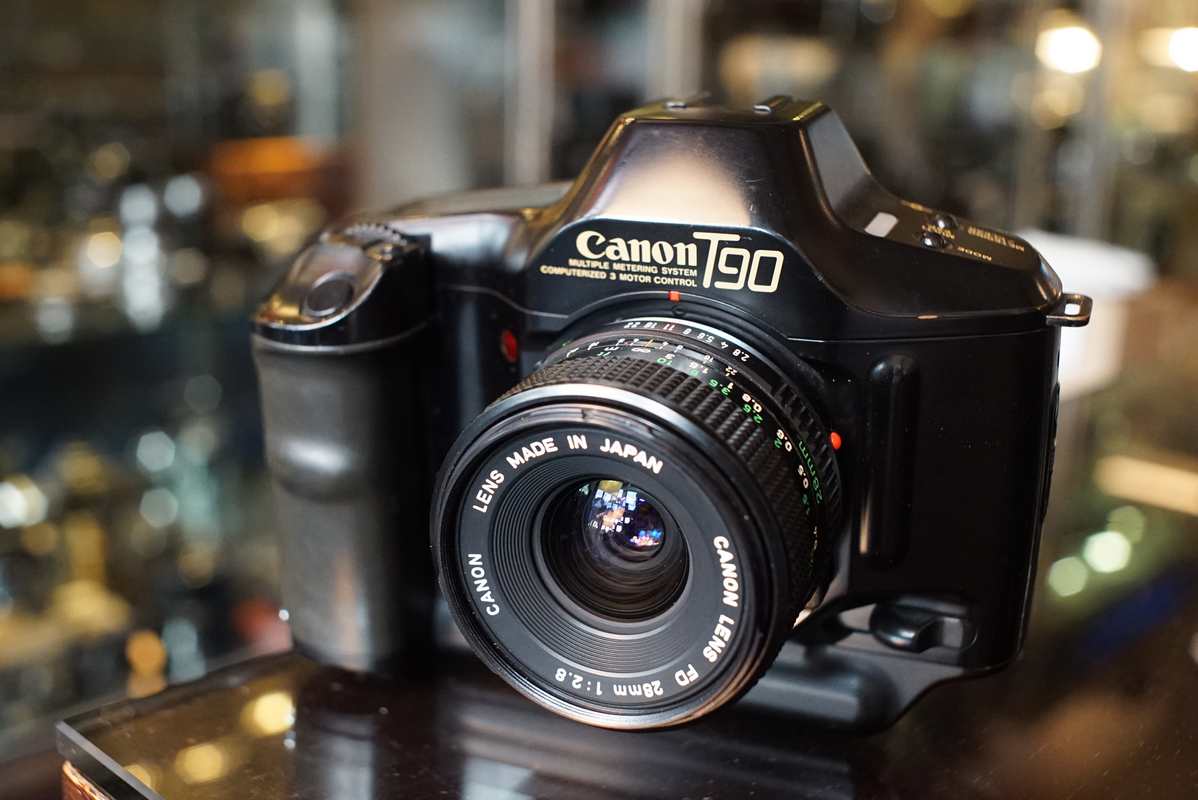 Canon T90 kit with 2.8 / 28mm Canon FD - Fotohandel Delfshaven