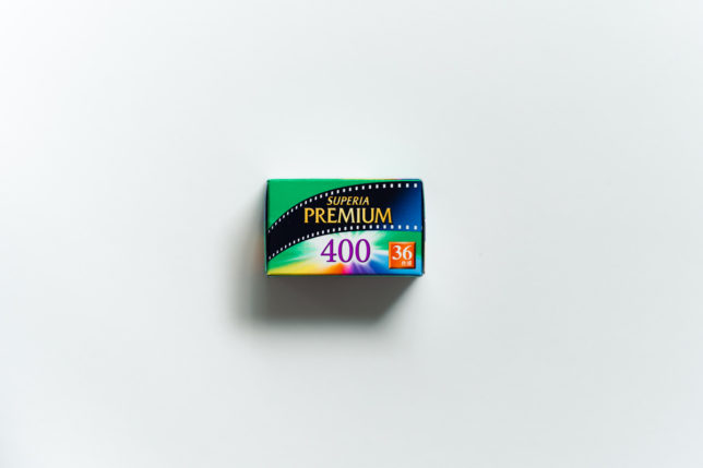 攻守最強のスタンダードフィルム。「FUJIFILM SUPERIA PREMIUM 400