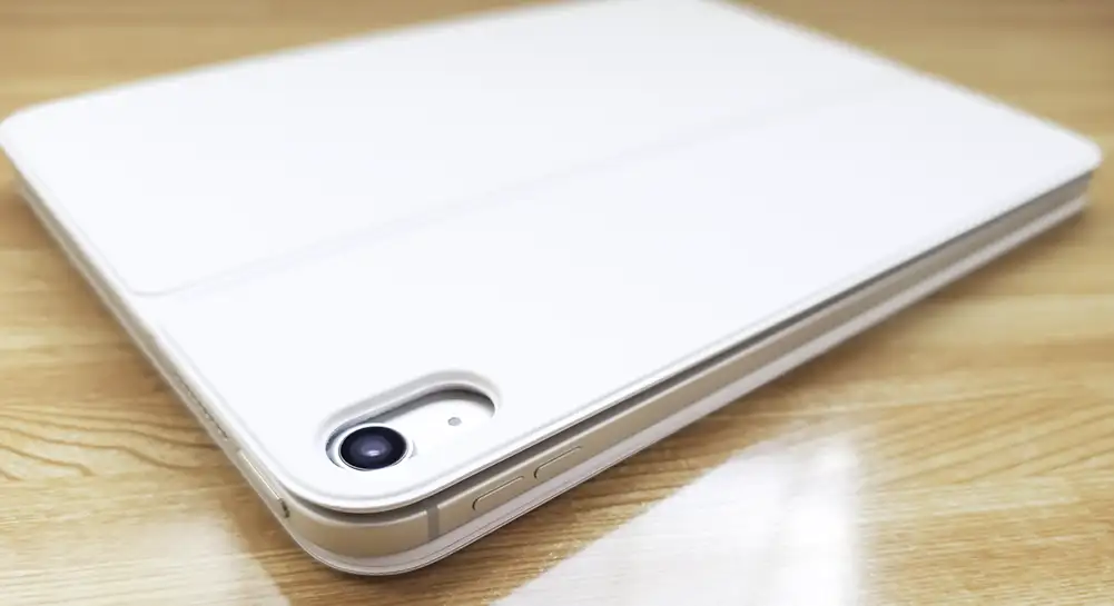 iPad第10世代用のMagic Keyboard Folioレビュー！Magic Keyboardとの