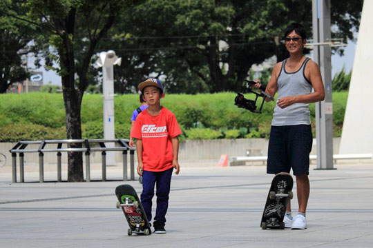 Yuzuki Kawasaki ｜ フリースタイル スケートボード FScom