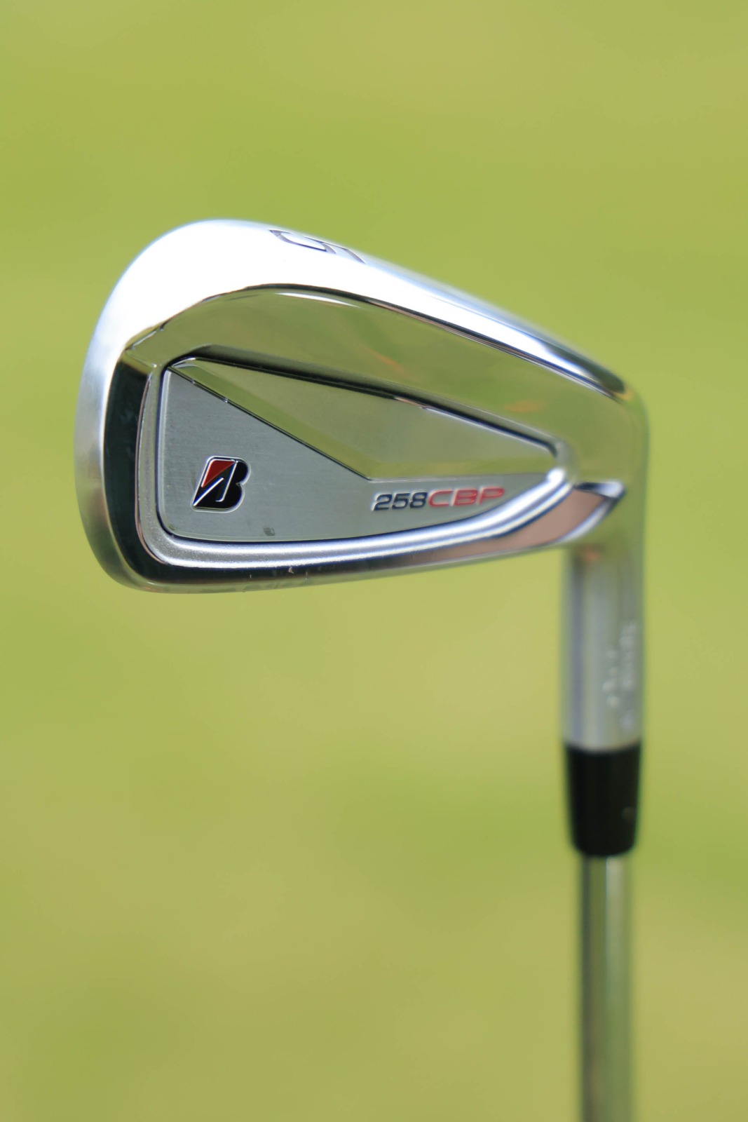 女子プロ絶賛！ ツアー会場でブリヂストンゴルフのNEWアイアンを発見