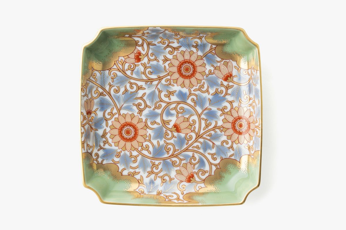 金襴手唐草ひわ色 飾皿 | 有田焼 深川製磁｜公式オンラインストア