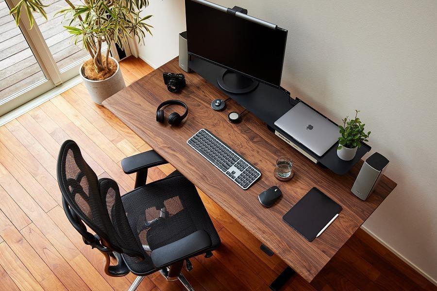 幅120cm】【ウォールナット】【シェルフ付】 電動昇降デスク 無垢材