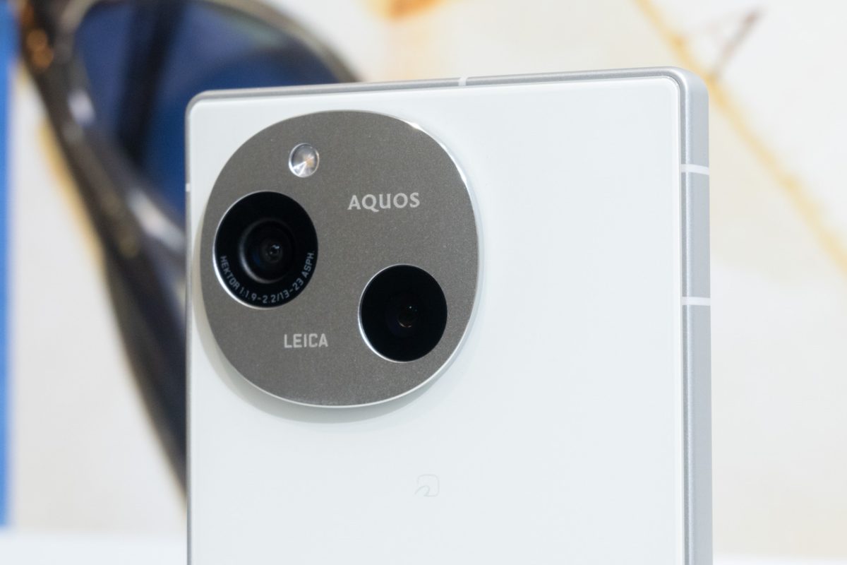 シャープ、ライカレンズ搭載の最上位スマホ「AQUOS R9」。スピーカー