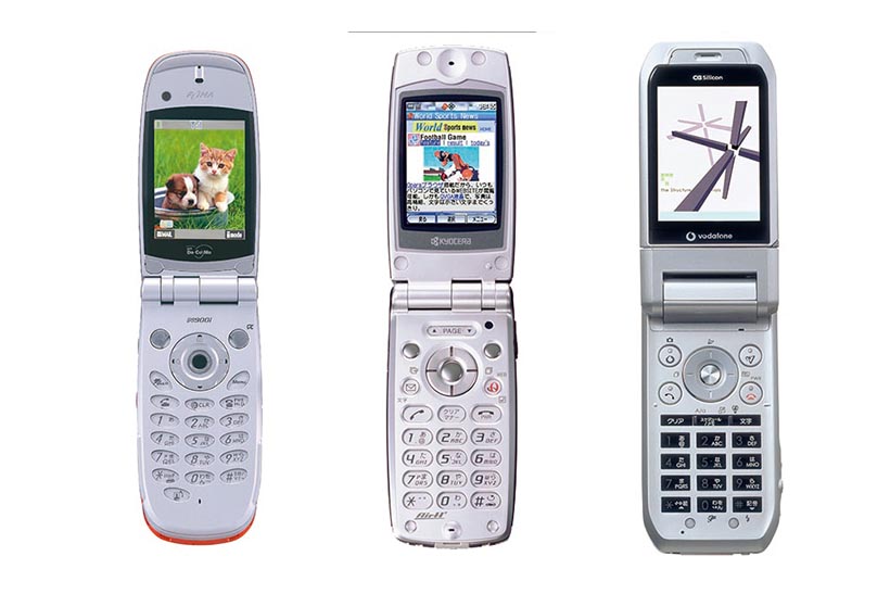 N900i」「AH-K3001V」「V602SH」ガラケーの名機をクイズ形式でプレイ