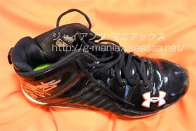 阿部慎之助実使用スパイク: ジャイアンツ・マニアックス