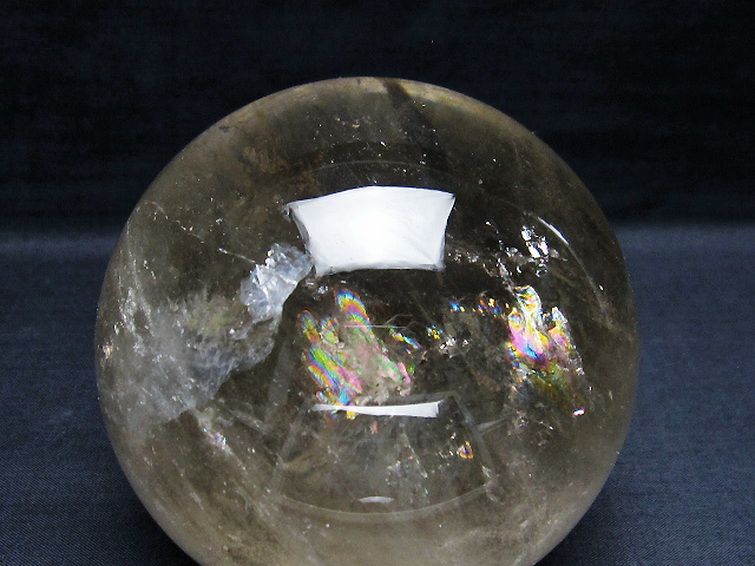 1.4Kgパワーストーン 天然石 虹入りライトニング水晶丸玉 98mm [T529-5632]