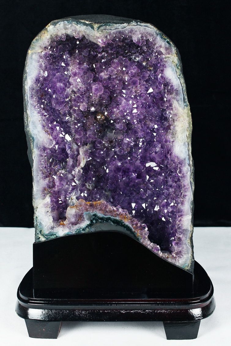 22.1Kgブラジル産アメジストドーム同梱不可[T611-9453]