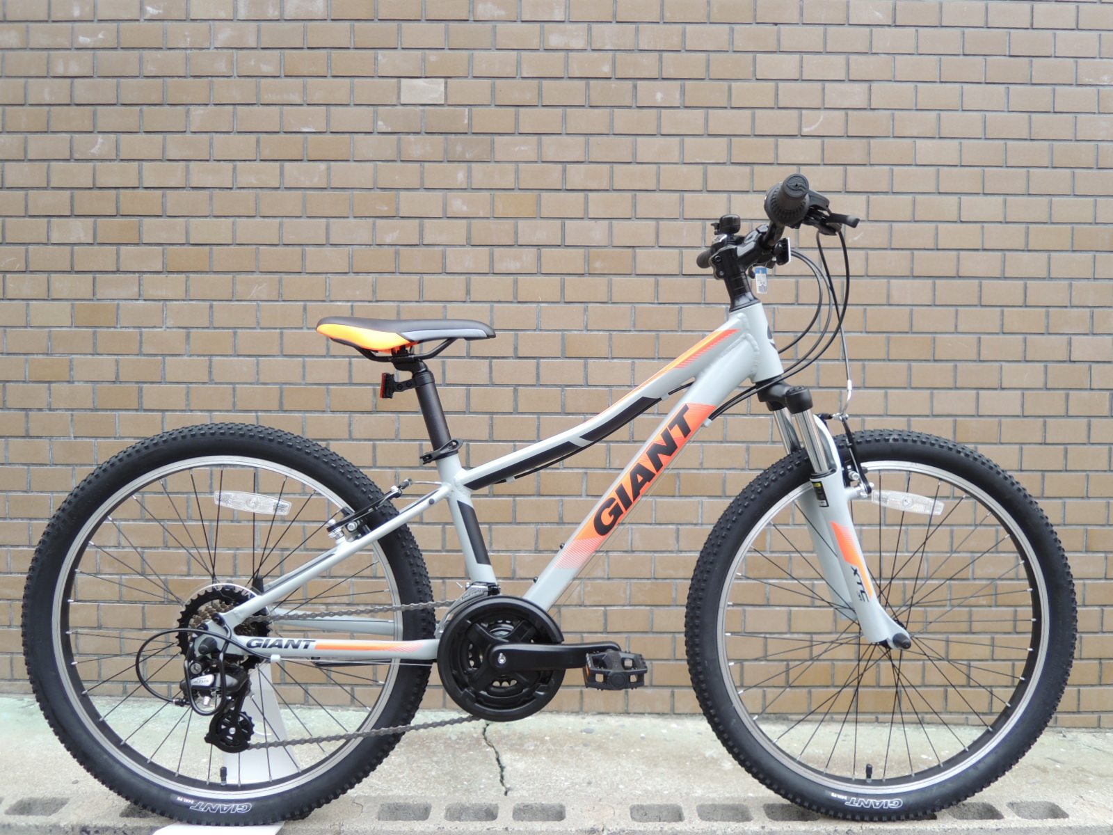 親子でサイクリングにピッタリ♪ジュニア用マウンテンバイク『XTC JR