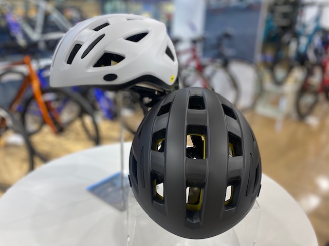 GIANT 自転車 ヘルメット付き