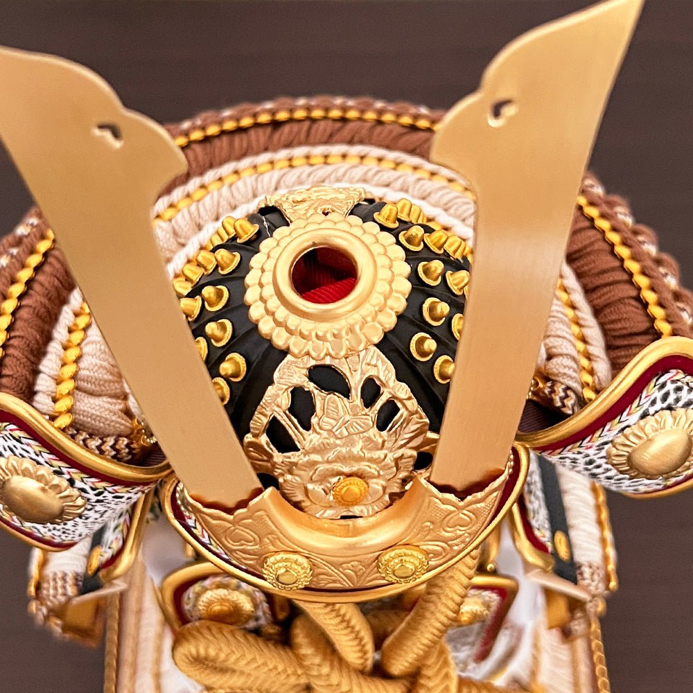 横幅45cm｜4号 朔太郎作 奉納鎧飾り 薄茶色つや ｜オーガニックな