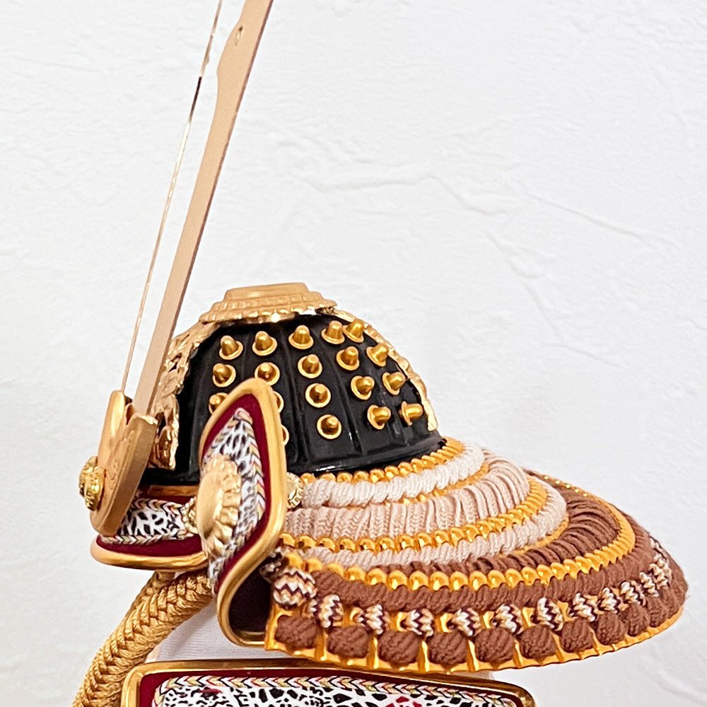 横幅45cm｜4号 朔太郎作 奉納鎧飾り 薄茶色つや ｜オーガニックな