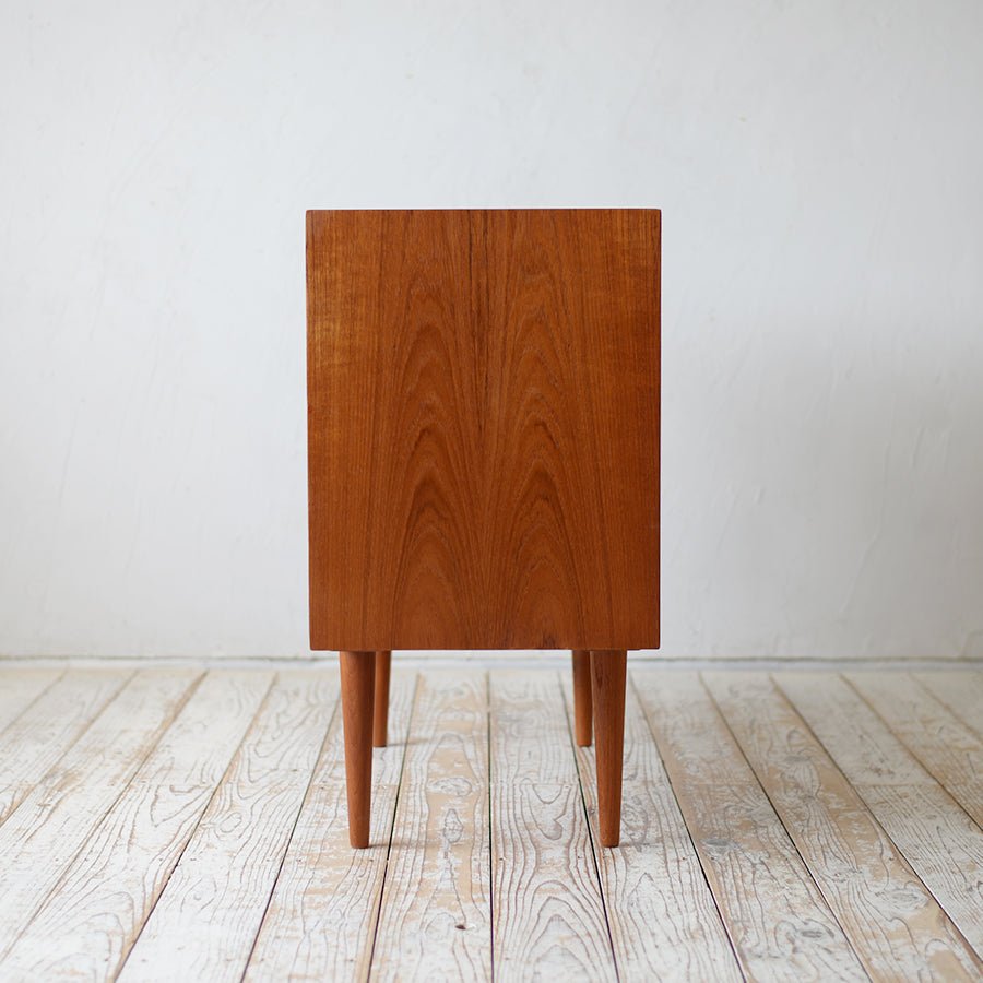 r704d108_9_900x.jpg?v=1756189400