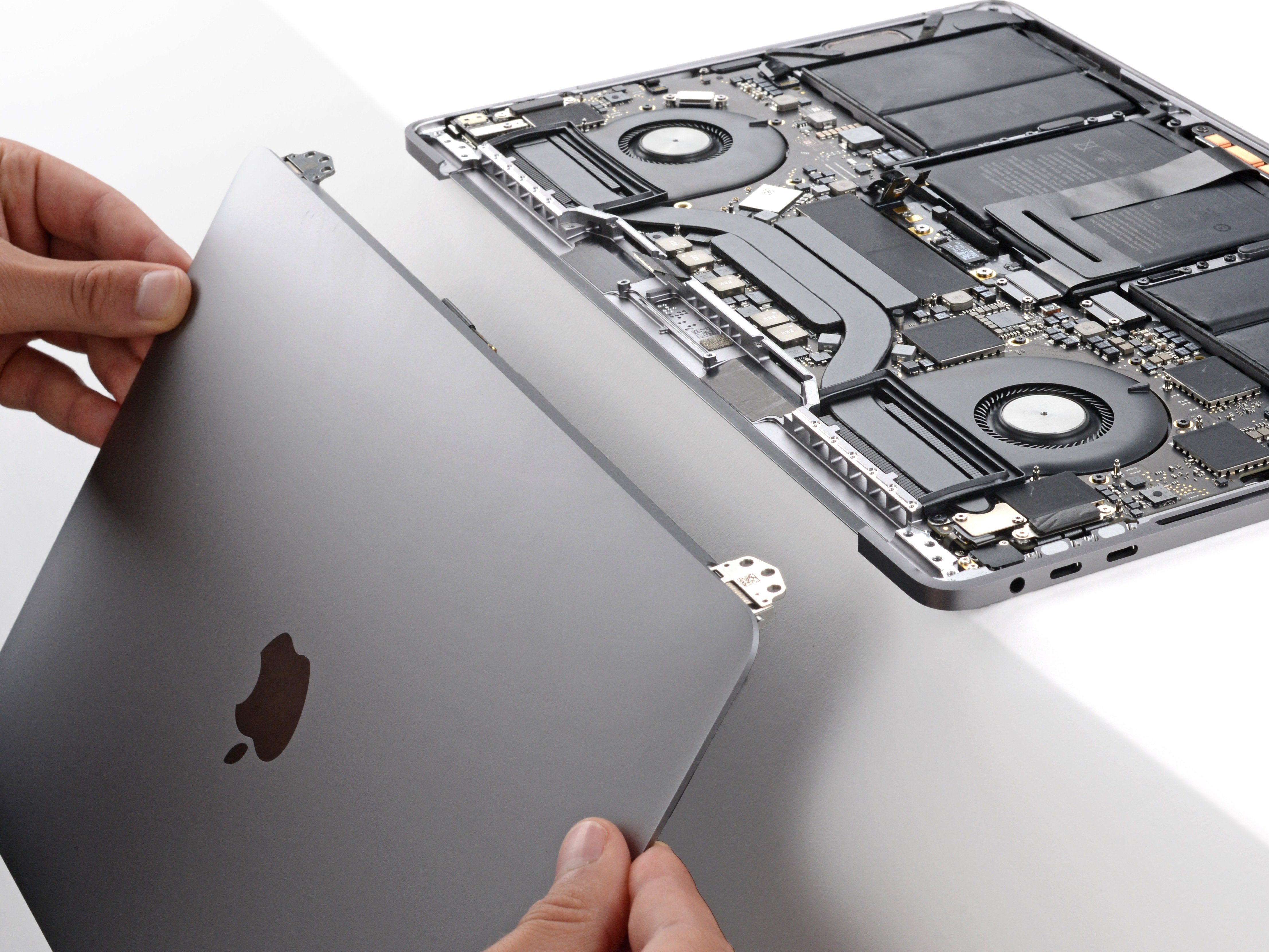 MacBook Pro 13インチ Touch Bar 2019スクリーンの交換 - iFixit 修理
