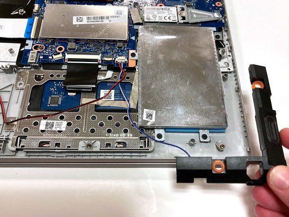 Lenovo IdeaPad S340-15IWL マザーボードの交換 - iFixit 修理ガイド