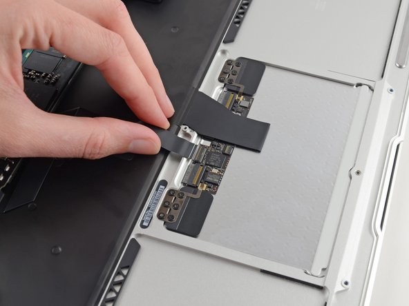 MacBook Air 13インチ Early 2017 トラックパッドの交換 - iFixit 修理
