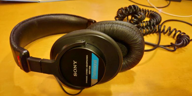 SONYヘッドホン MDR-7506（青帯）のイヤーパッド交換 - ハマハミ通信