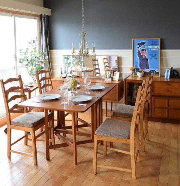 Nathan（ネイサン）社のめずらしいキャビネット、北欧スタイルの