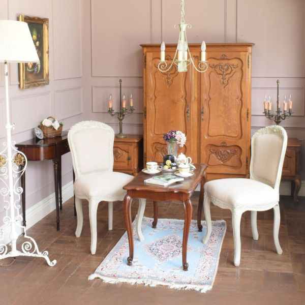 アンティーク風椅子、お花の彫刻が可愛いコクシグルのチェア(cff-1020