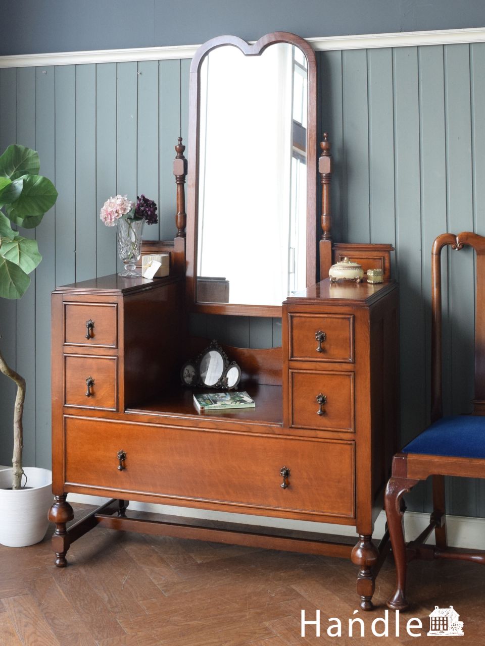 三面鏡の付いた優雅なアンティークドレッシングテーブル（鏡台）(k