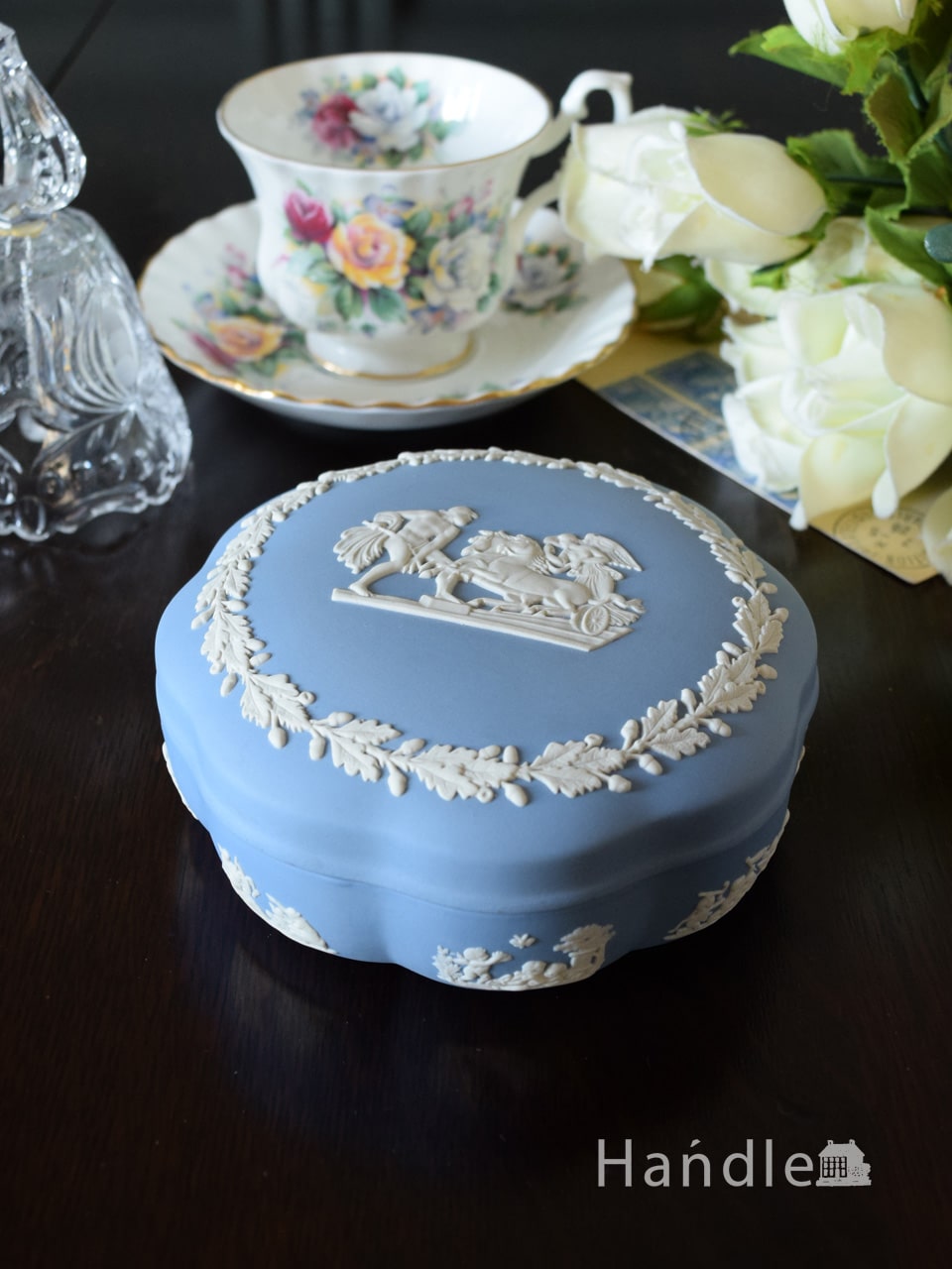 アンティークウェッジウッドのジャスパーウェアのフタ付き小物入れ