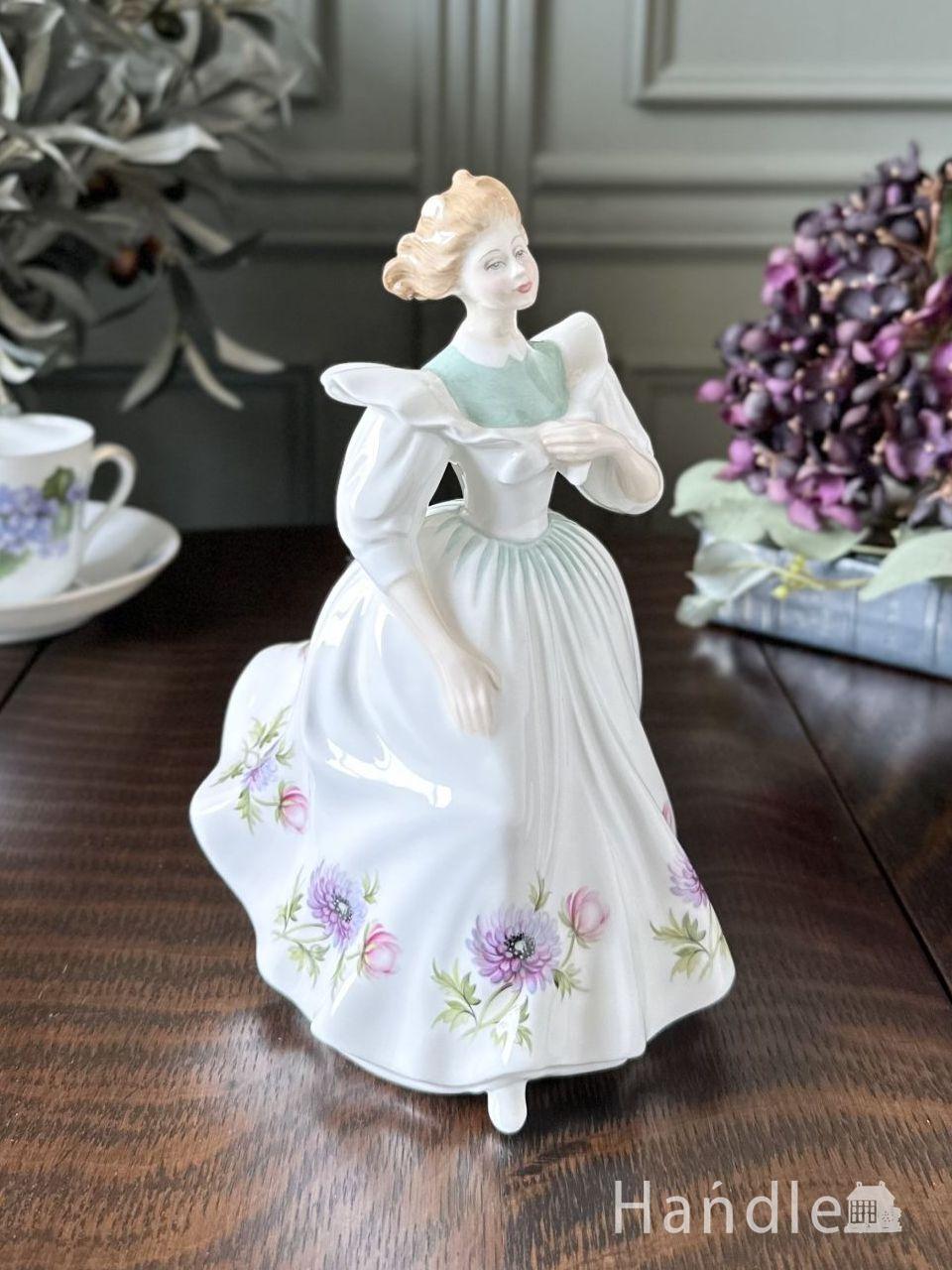 ロイヤルドルトン社のアンティークフィギュリン、「FIGURE OF THE