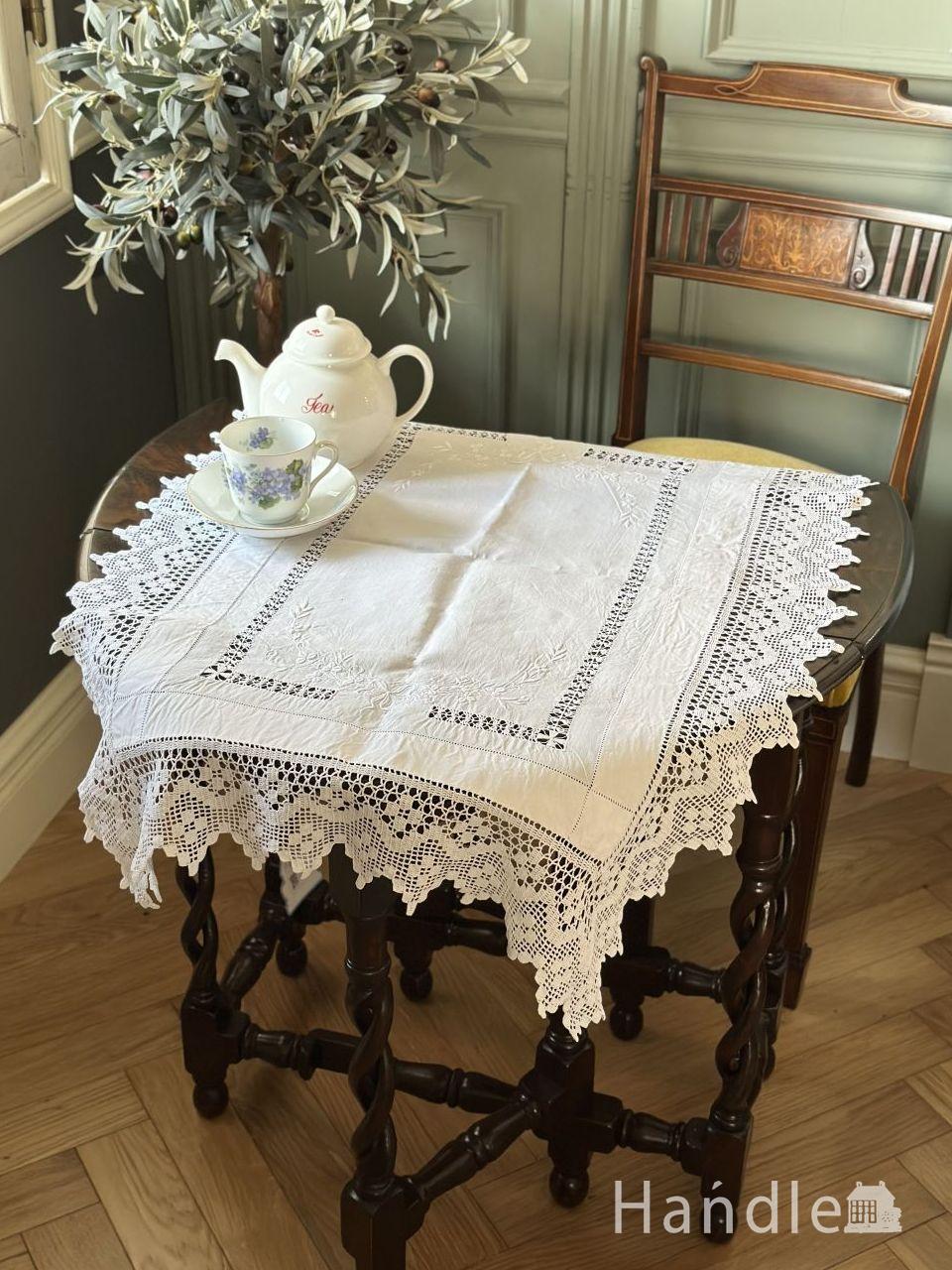 フランスから届いたおしゃれなテーブルマット、アンティークの手織りの