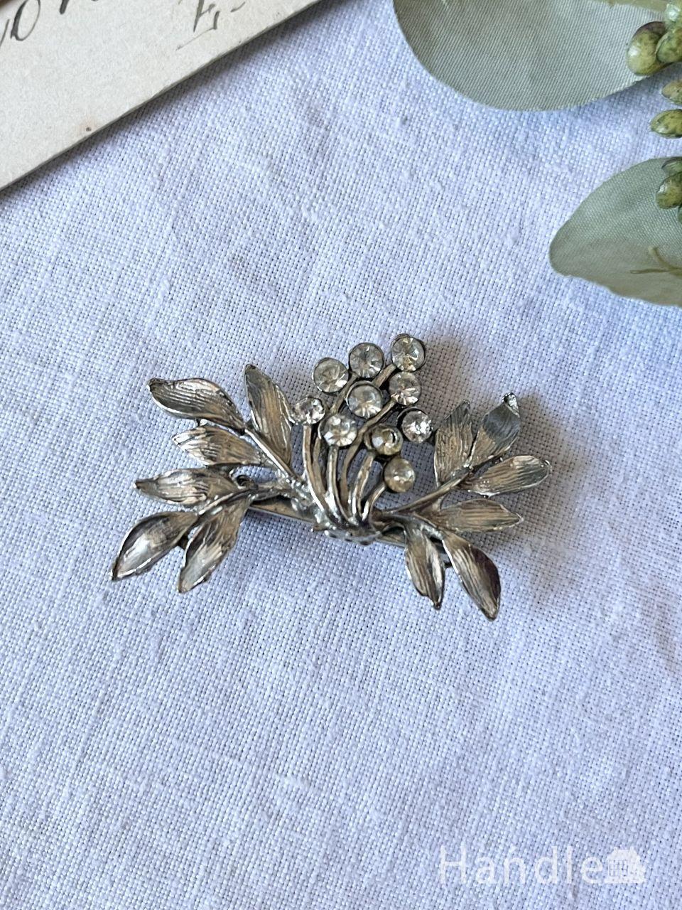 イギリスから届いたおしゃれなアクセサリー、アンティークの