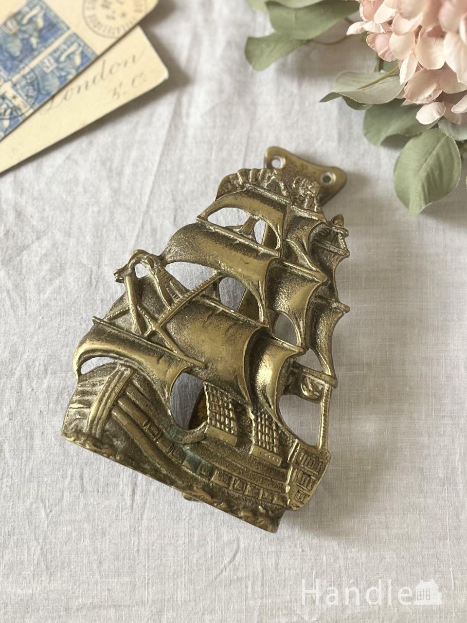 英国で見つけたシルバープレートのトリベット、銀のポットスタンド（鍋