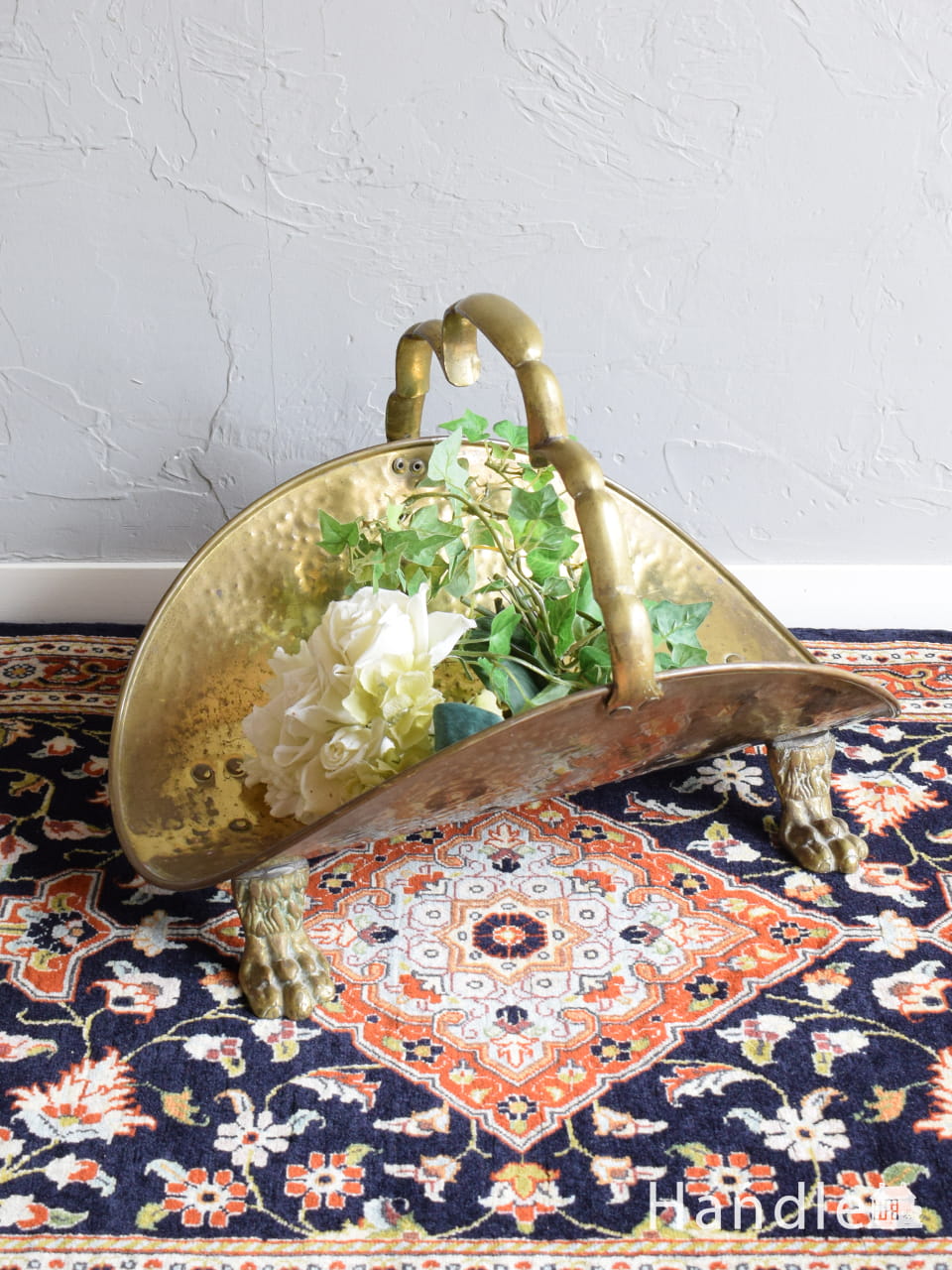 英国で見つけたシルバープレートのトリベット、銀のポットスタンド（鍋