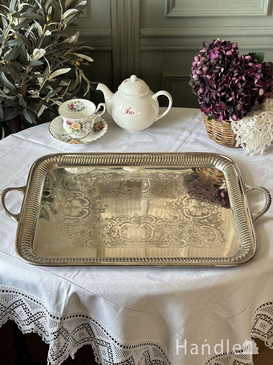 英国シェフィールドのシルバーのお盆、持ち手が付いたギャラリートレイ