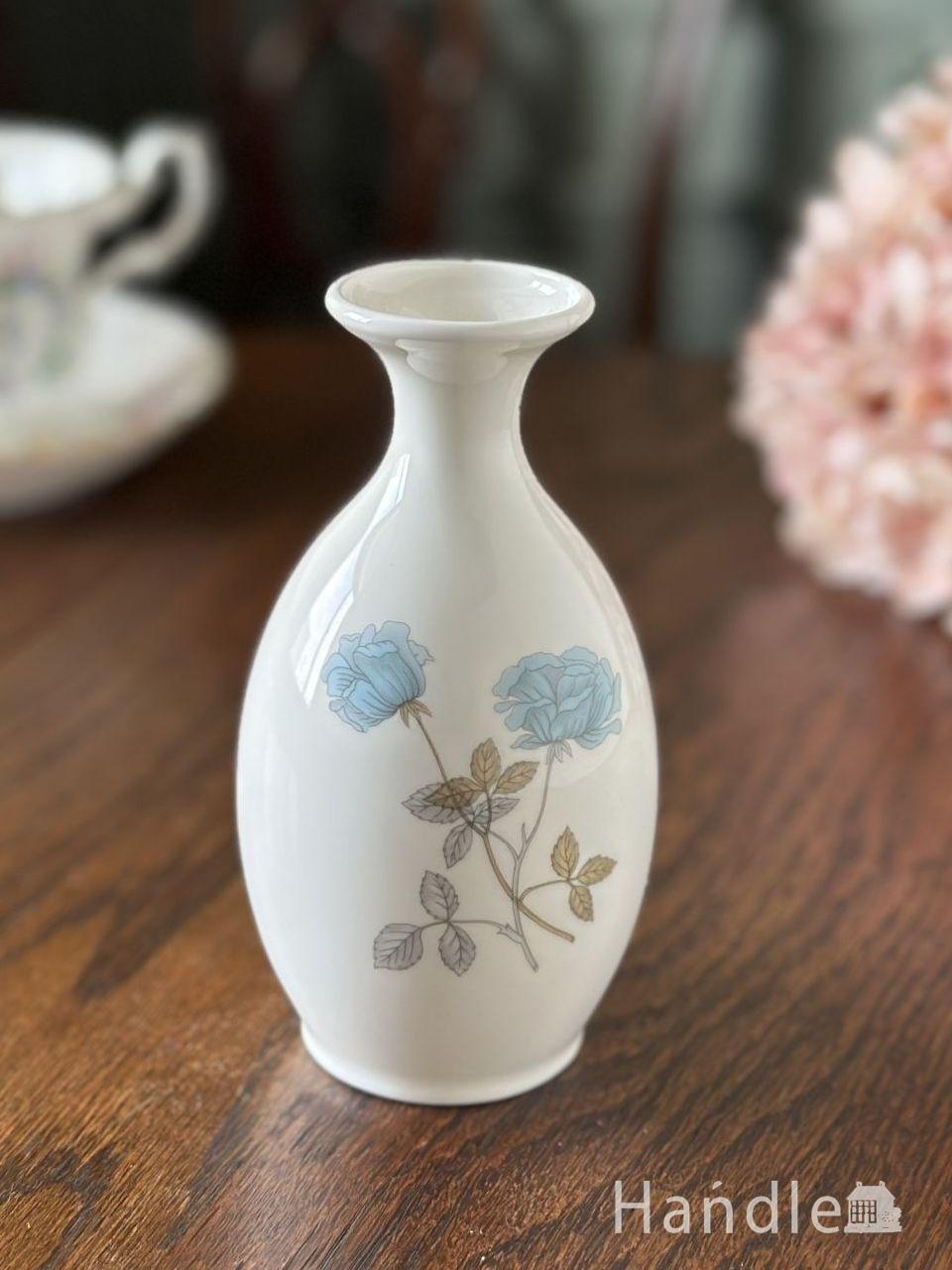 ウェッジウッドのアイスローズ、アンティークのフラワーベース（花器