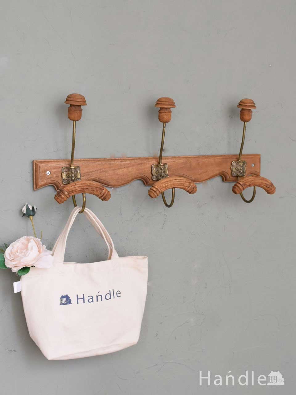 フレンチアンティーク風のおしゃれなフック、コート＆ハット用の壁