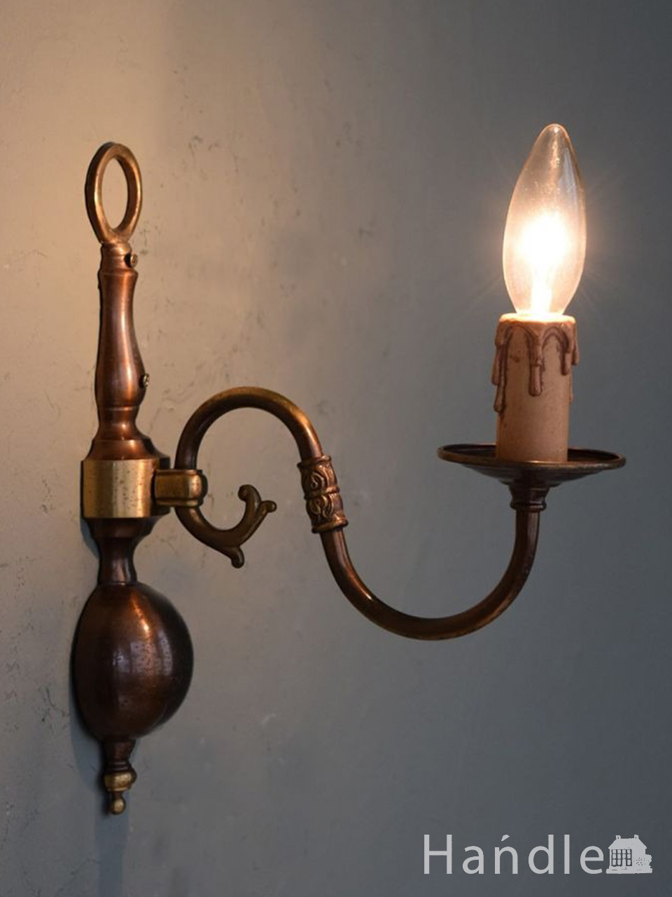 アンティークのおしゃれな壁付け照明、イギリスで見つけたウォール