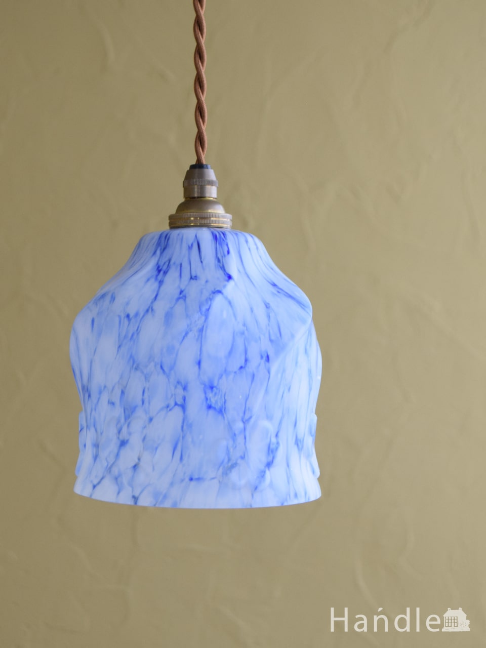 イギリスから届いたペンダントライト、爽やかなブルー色のアンティーク