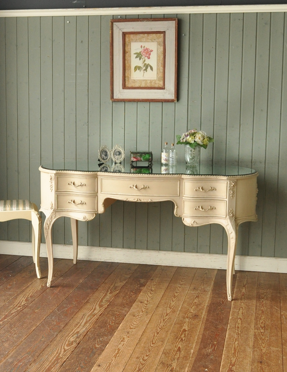 アンティークのフランス家具、ホワイトペイントのデスク(m-399-f