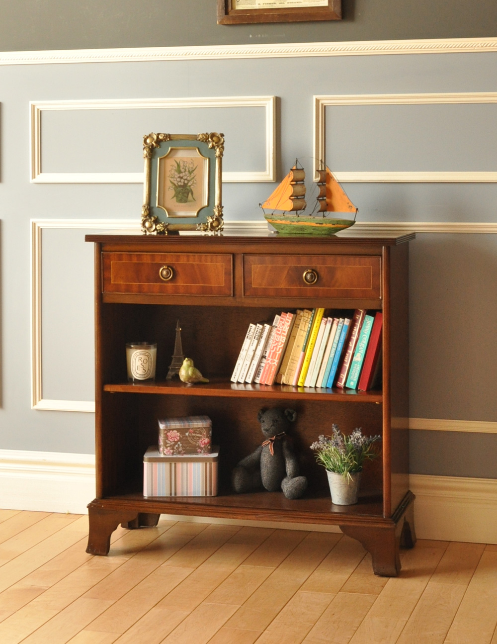 英国のアンティーク家具、引き出し付きのブックシェルフ（本棚）(m-525