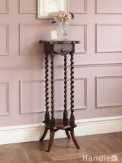 イギリスの小さなアンティーク家具、ケーキスタンド（スリーティアーズ