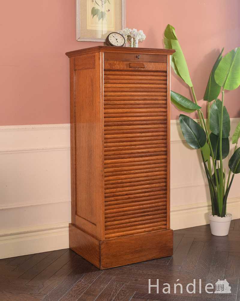 イギリスのアンティーク家具、どこにでも置けるサイズのファイル