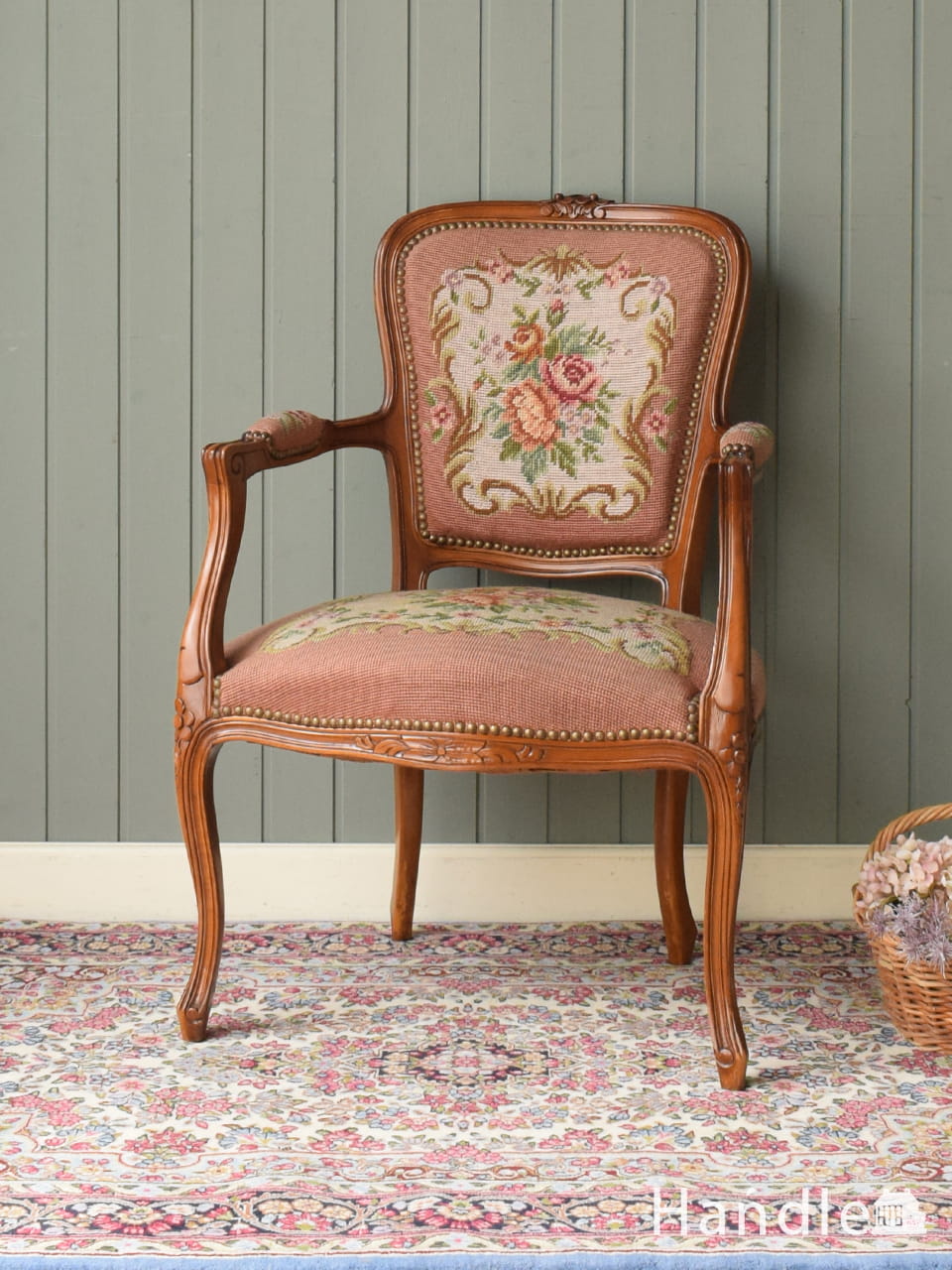 英国アンティークのロッキングチェア 、ゆったり過ごせるアンティーク