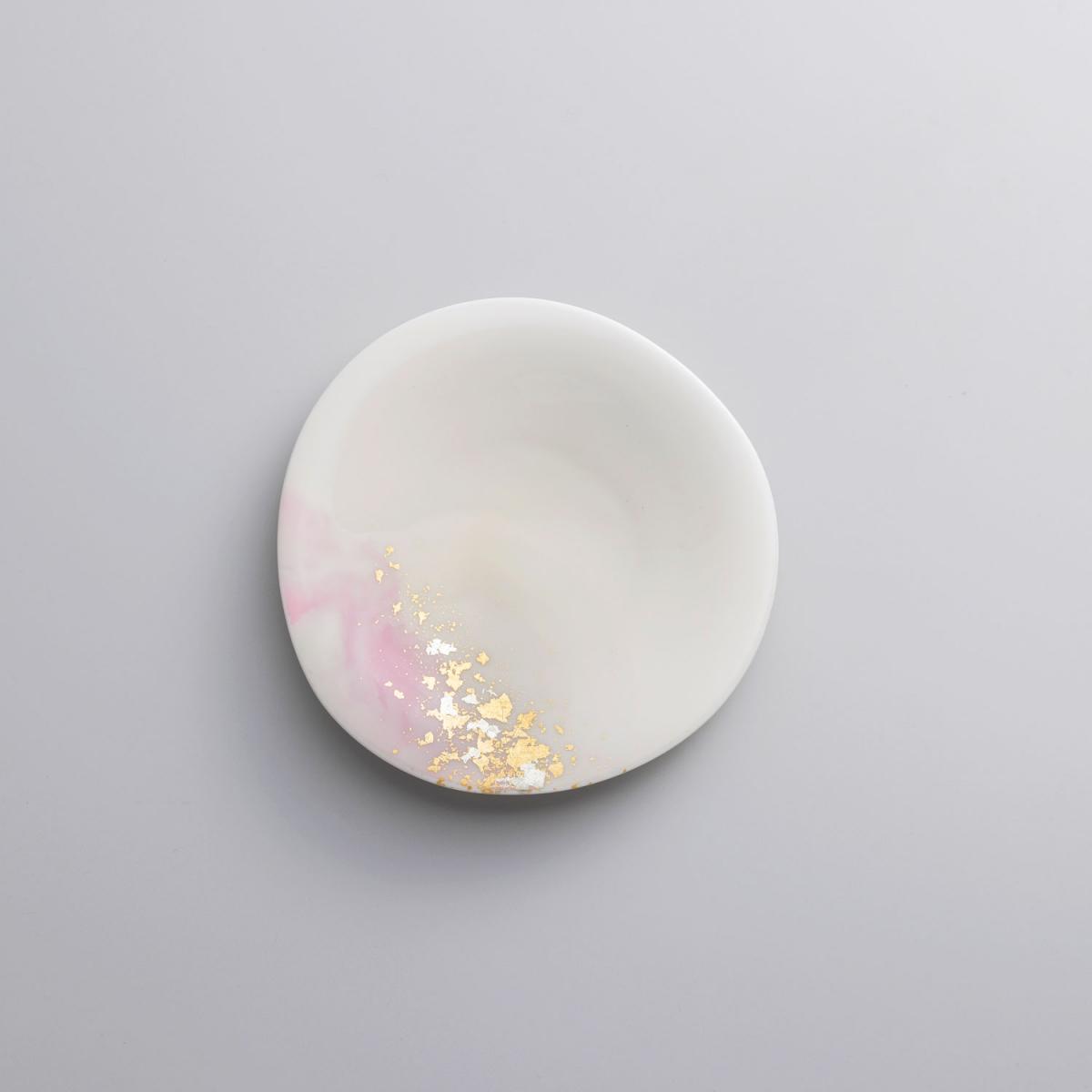 E-1 極美品 ぎやまん 金銀糸 金彩 桜文様刺繍 ガラスプレート 飾り皿 大皿 金彩友禅ガラスの器 変わり焼き箔 15cm丸皿 | 金彩工芸 山田