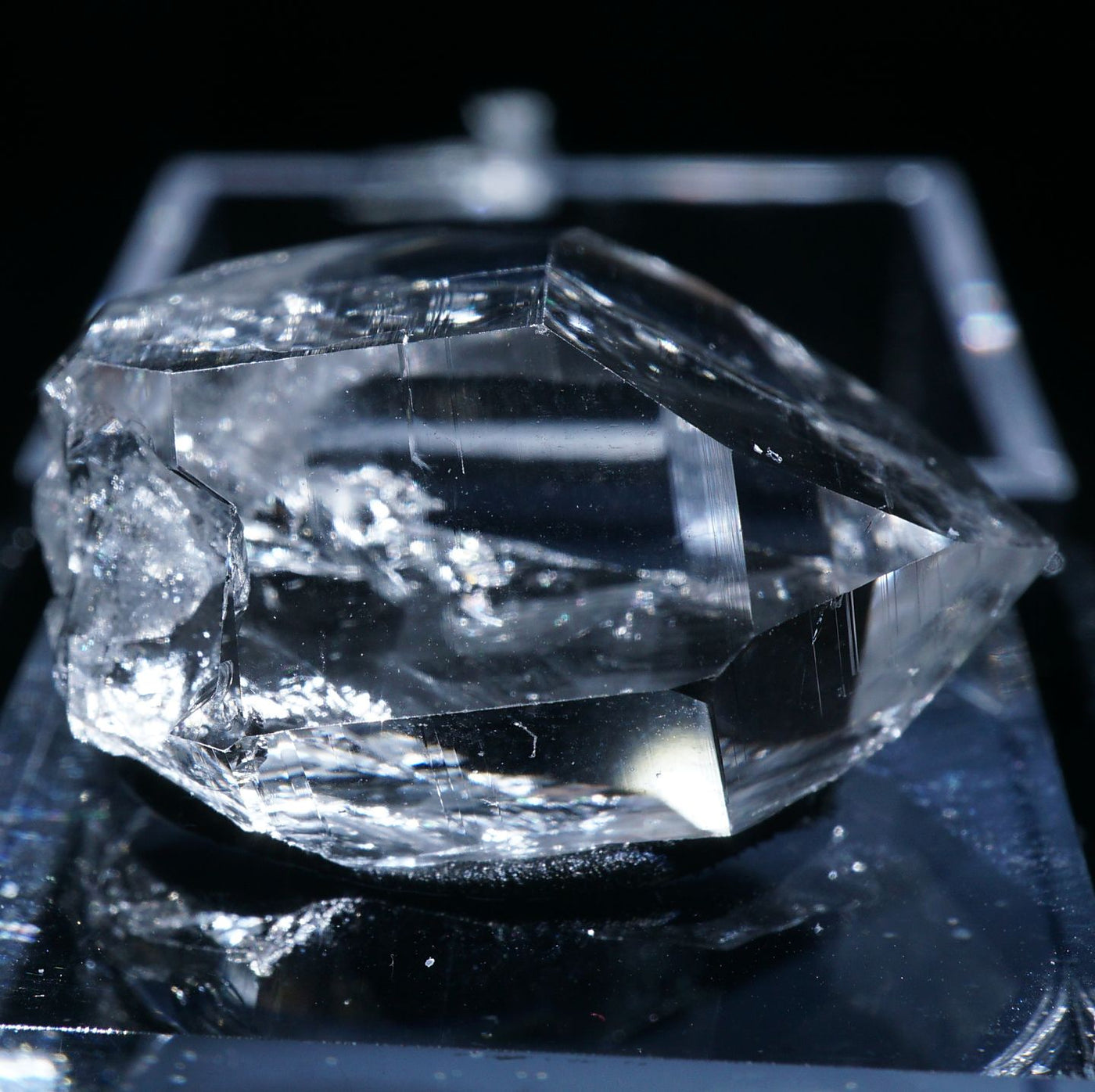 イタリア・カラーラ産 水晶 – 天然石ハッピーギフト